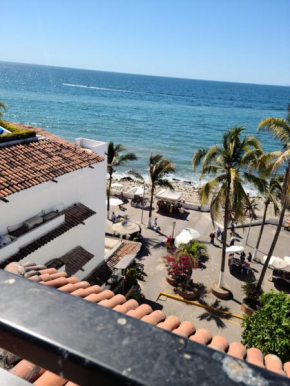Malecon uno PV Libertad 111 Centro 48300 Puerto Vallarta Jal